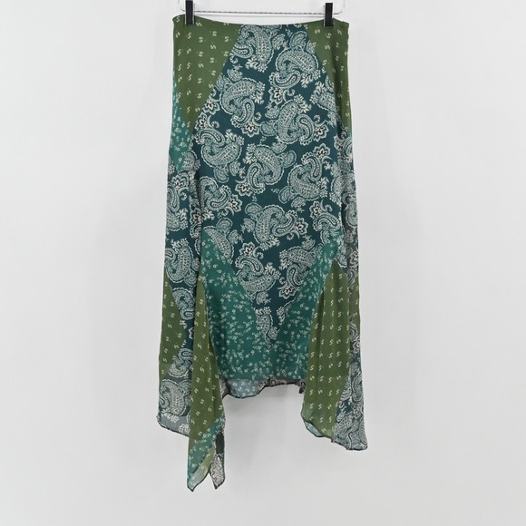 Guess Dresses & Skirts - Guess Gene Chiffon Handkerchief Hem Skirt Womens Size M Patchwork Paisley Green